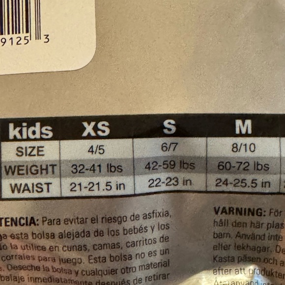 32 Degrees Kid's long John winter layer Heat
Set black size small shirt and pant - Picture 9 of 12